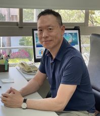 謝鴻鎮圖片